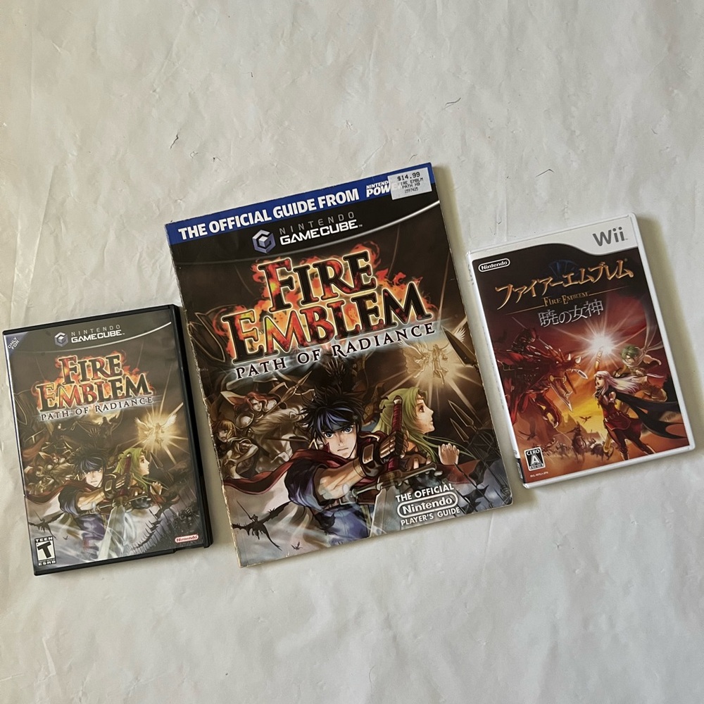 Fire Emblem Console set: GameCube Path of Radiance game+guide, Wii Radiance Dawn